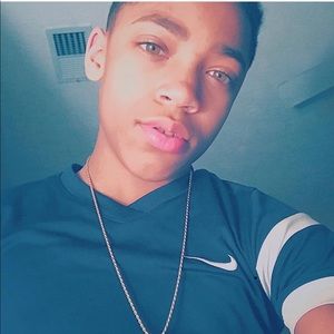 Meet your Posher, Wayne